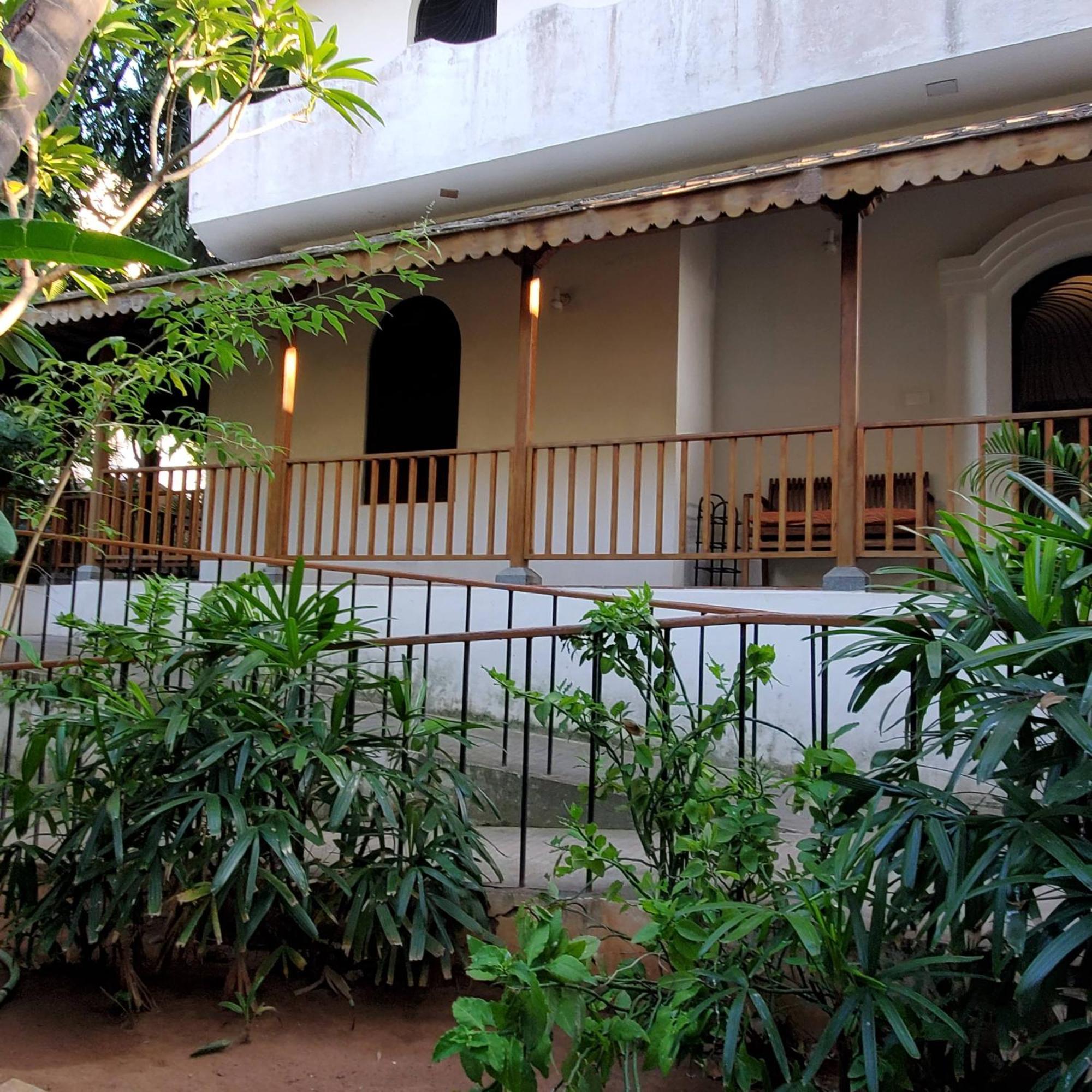 Kariappa House Hotel Puducherry Buitenkant foto