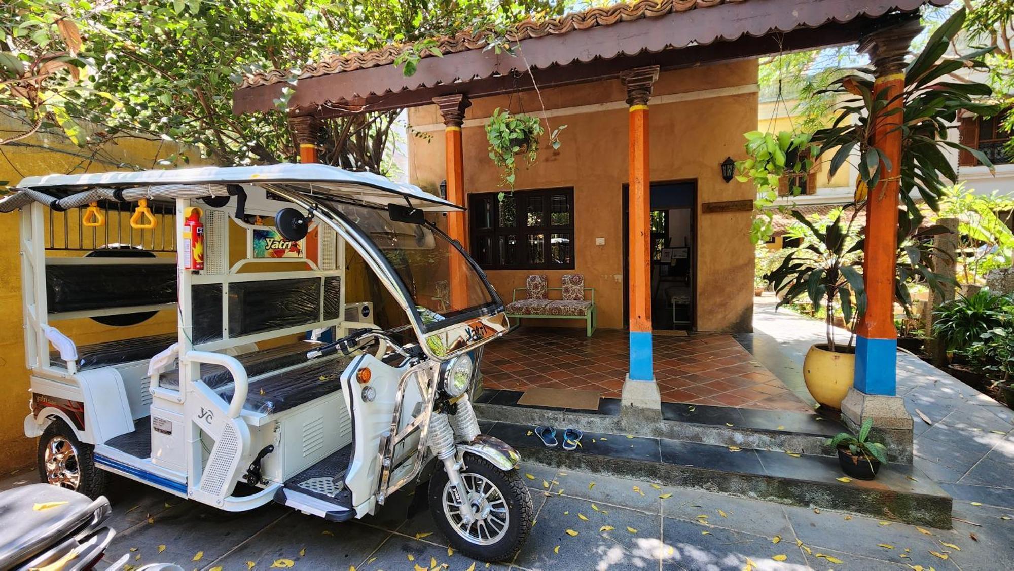 Kariappa House Hotel Puducherry Buitenkant foto
